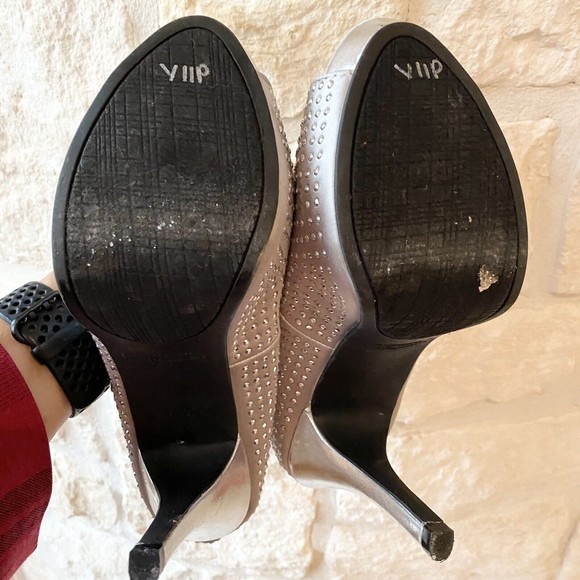 Rampage Women's Gimme Platform Pumps Dress Shoes Silver Studded Satin Size 8M - Picture 7 of 7